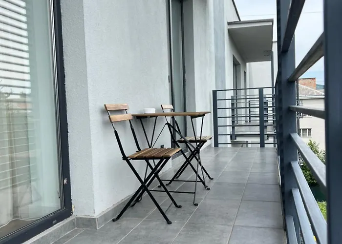 петра дорошенка 4а *